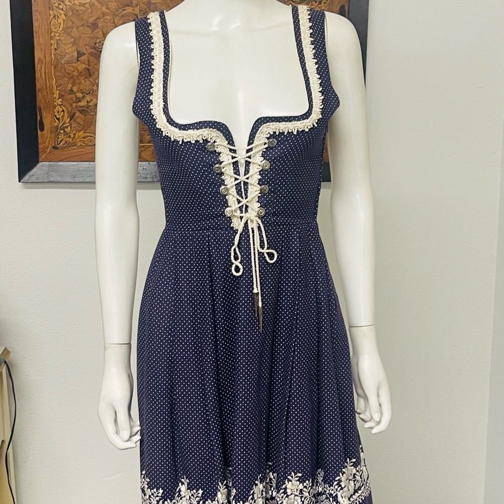 Elegant Navy Blue Dress with Lace Detailing